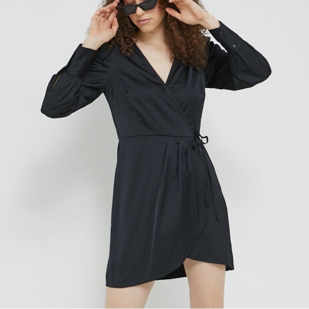 NWT Abercrombie & Fitch Long Sleeve Satin Drapey Shirt Dress